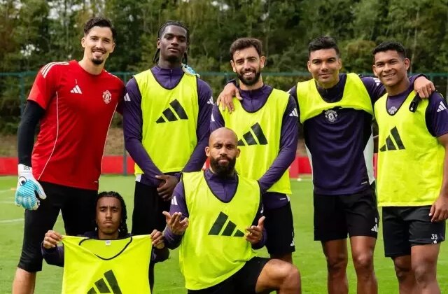 Manchester United’da ayrılık açıklandı