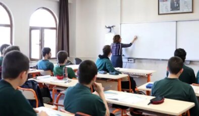 MEB 81 ile yazı gönderdi! Ortaokul ve liselerde yeni dönem başlıyor