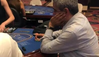 MHP Aydın İl Başkanı Haluk Alıcık kumar masasında