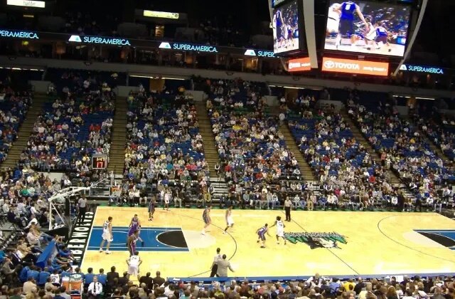 Minneapolis’te tansiyon yüksek: ICE operasyonu sonrası NBA maçı ertelendi