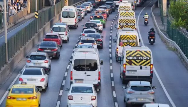 Motorine bu gece 93 kuruş indirim geliyor