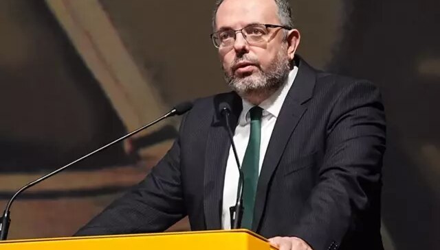 MSÜ Rektörü Erhan Afyoncu’dan transfer tepkisi