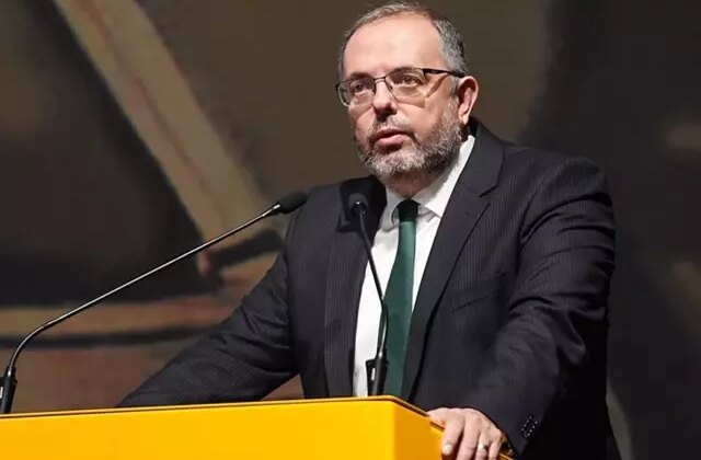 MSÜ Rektörü Erhan Afyoncu’dan transfer tepkisi