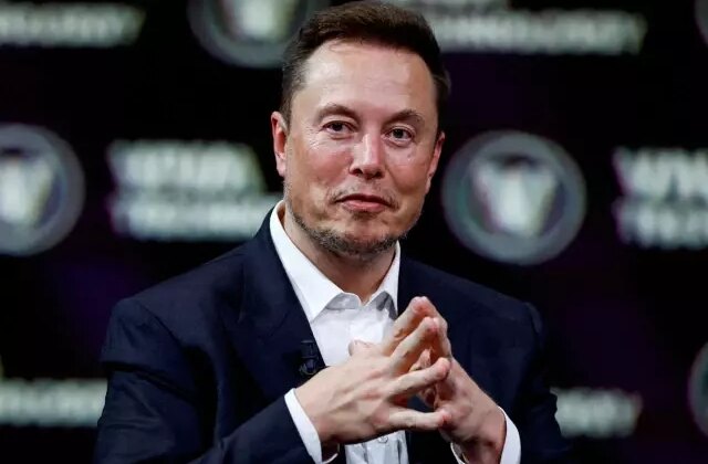 Musk 3 yıl verdi: Tıp okumayın, Optimus robotları en iyi cerrahlardan daha iyi olacak