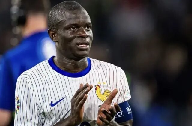 N’Golo Kante’yi Fenerbahçe’nin eski yıldızı ikna etmiş