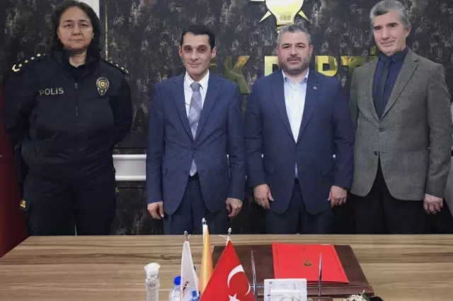 narlidere kaymakami nin ziyareti buyuk tartisma 19484203 5537 o