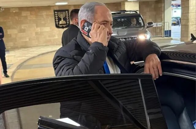 Vay Netanyahu vay! Fotoğrafa bakan herkes aynı detaya takıldı