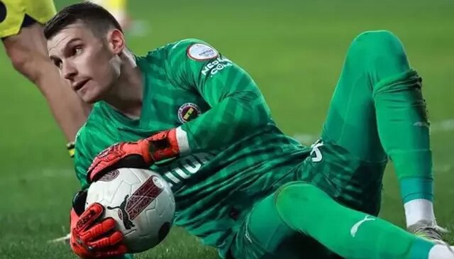 Neye uğradığını şaşırdı! Livakovic’e büyük şok