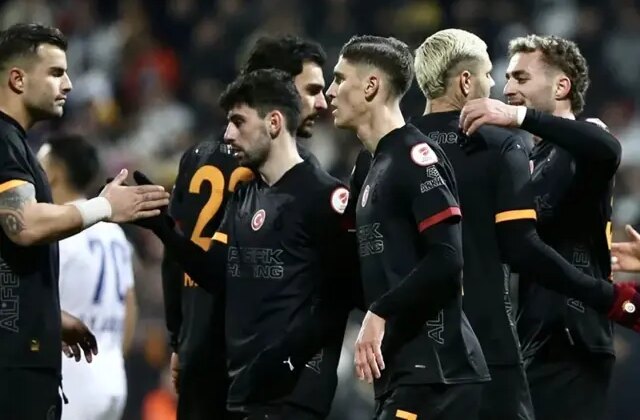 Barcelona’da oynamıştı! Galatasaray genç futbolcunun sözleşmesini tek taraflı feshedecek