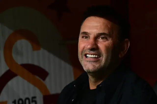 okan buruk yildiz isme telefon acmis valizlerini 19494741 1385 o