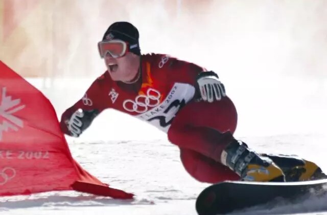 Pistlerden FBI listesine: En çok arananlar listesindeki snowboardcu yakayı ele verdi