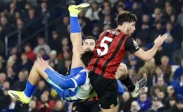 Premier Lig’de müthiş maç! 1 puanı röveşata golüyle aldılar