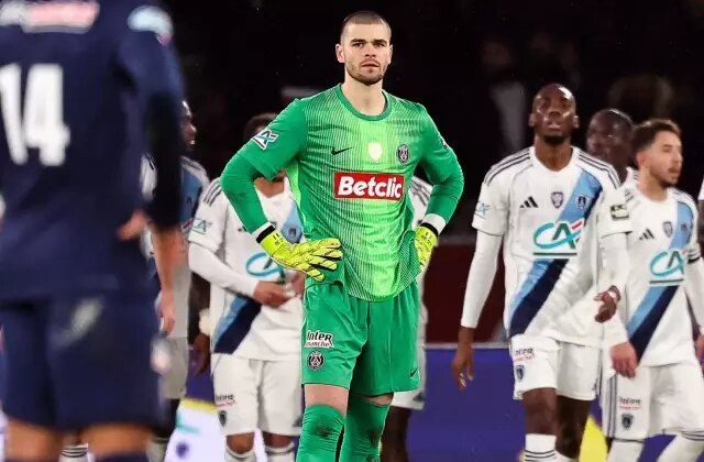 PSG’ye Fransa Kupası’nda büyük şok! 12 yıl sonra kabusu yaşadılar