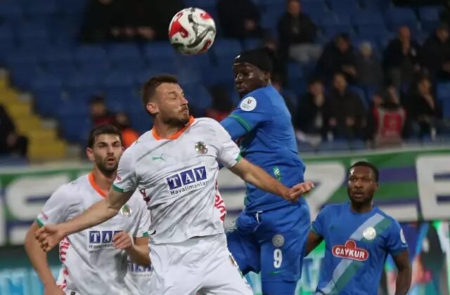 Rize’de neler oldu neler! 2 kırmızı, 1 iptal, 90. dakikada sonucu belirleyen gol!