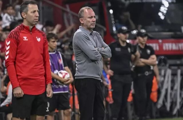 Sergen Yalçın turnayı gözünden vuruyor! İki dünya yıldızı birden