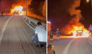 Seyir halindeki otomobil alev topuna döndü: Aracının yanışını çaresizce izledi