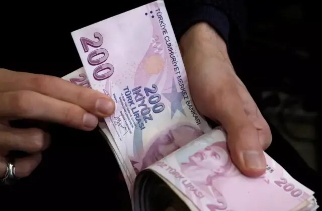 SGK listeyi genişletti: Bu meslekleri yapanlar 5 yıl daha erken emekli olacak