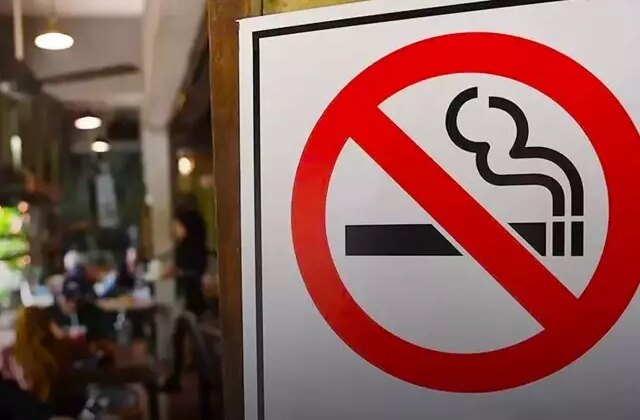 Sigara yasaklarına “5 metre” kuralı geliyor