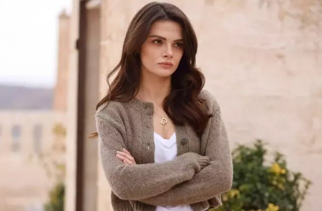 Sinem Ünsal annesinin fotoğrafını paylaştı, takipçileri yorum bombardımanına tuttu