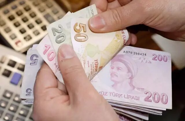 SSK ve Bağkur emeklisinin kök maaş hesabı değişti: İşte yeni zam tablosu