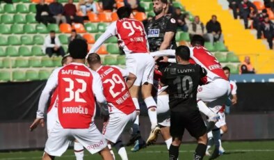 4 gollü süper maçta kazanan çıkmadı