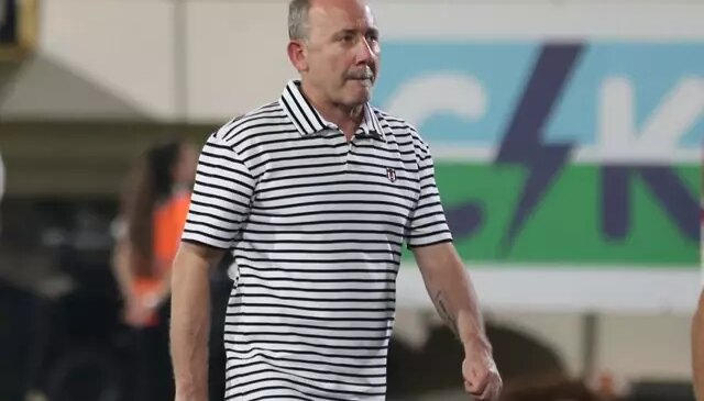 ‘Takımdan gidecek’ denmişti! Beşiktaş’ta ayrılık iptal