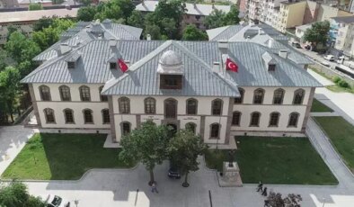 Tarihi kongre binası kapatıldı! Deprem olursa 6 saniyede göçebilir