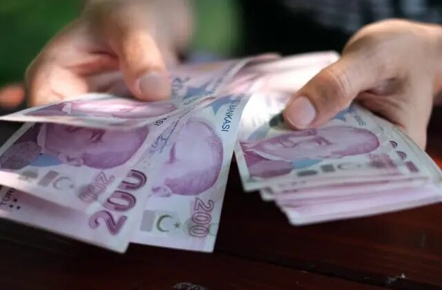 Tek maaş ihtimali belirdi! Emekli bayram ikramiyesinde yeni senaryo