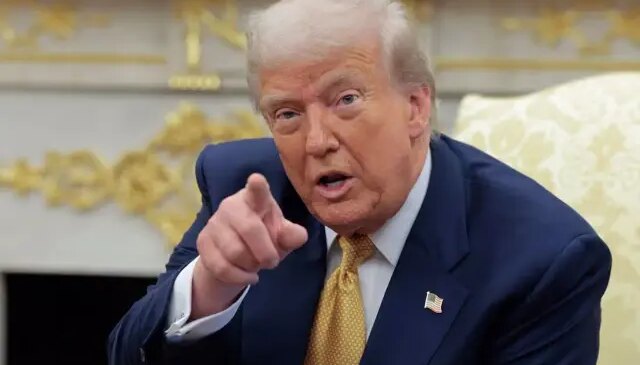 Trump, Çin ile anlaşma yapması halinde Kanada’yı yüzde 100 tarifeyle tehdit etti