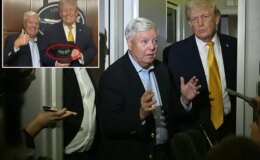 Trump’ın elindeki şapkada yer alan yazı ABD’yi karıştırdı: Tehlikeli bir provokasyon