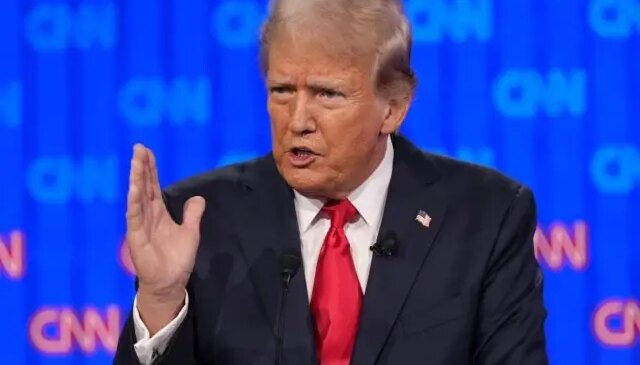 Trump: İran’a doğru ilerleyen büyük bir gücümüz var