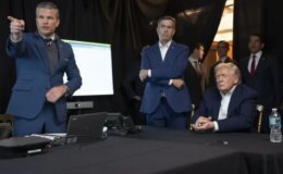 Trump, Maduro’yu kaçırma operasyonunu izlediği anların fotoğrafını paylaştı