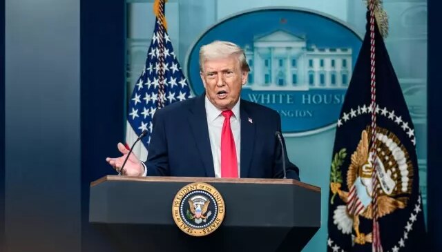 Trump Venezuela baskınında kullanılan gizemli silahı açıkladı