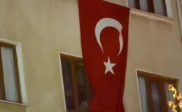 Türk bayrağına bir saygısızlık daha! Bedeli ödetiliyor