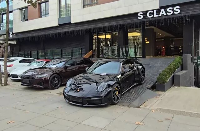 Türkiye’nin en lüks araçlarının olduğu galeriye operasyon