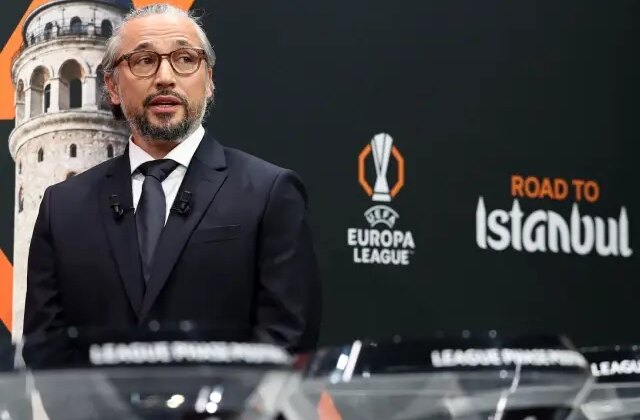 UEFA Avrupa Ligi’nde İlhan Mansız sürprizi! Gören herkes aynı yorumu yaptı