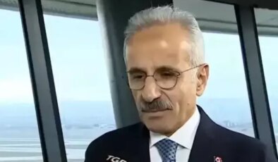 Ulaştırma ve Altyapı Bakanı Abdulkadir Uraloğlu canlı yayında rahatsızlandı