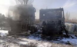 Yediemin otoparkında alkol yüklü tırlar yandı