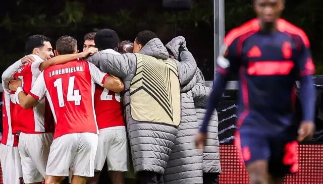 Yıllarca unutulmayacak maç! 1 dakika içerisinde önce penaltı kaçırdılar, sonra kendi kalelerine attılar