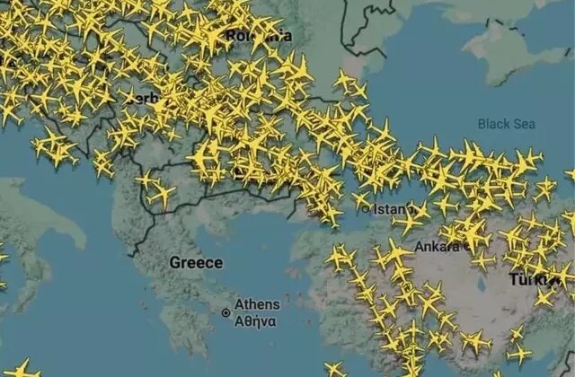 Yunanistan’da uçuşlar askıya alındı, bazı uçaklar Türkiye’ye yönlendirildi