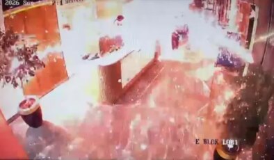 Lüks siteye getirilen kargo bomba gibi patladı, ortalık savaş alanına döndü