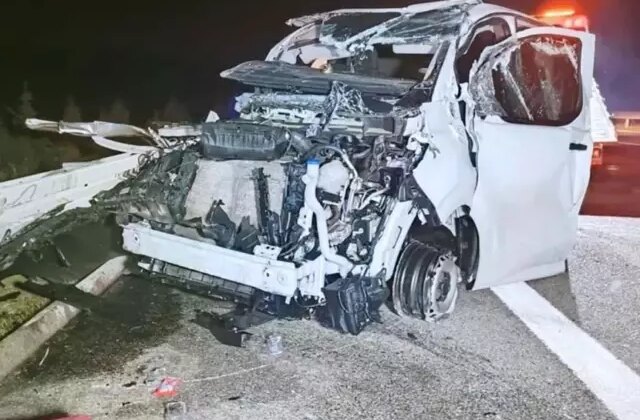 Zırhlı araç kaza yaptı, altınlar ortadan kayboldu