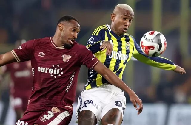 Zirvede puan farkı açıldı! Fenerbahçe, Göztepe engelini aşamadı