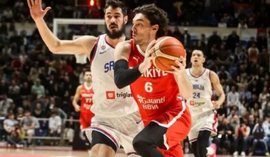 12 Dev Adam Sırbistan deplasmanından zaferler dönüyor