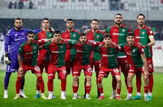 7 dakikada 4 gol attılar! Maçın skoru inanılmaz