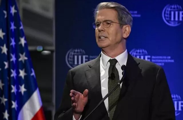 ABD Hazine Bakanı Bessent: İranlı liderler deliler gibi ülke dışına para aktardı