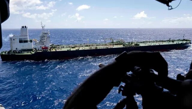 ABD, Karayipler’de yaptırıma tabi tutulan petrol tankerine el koydu