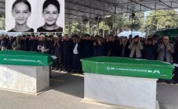 Acı hikaye! İkizleri ölüm ayırdı, 3 cenaze yan yana defnedildi