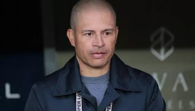 Alex de Souza imzayı attı! İşte yeni takımı