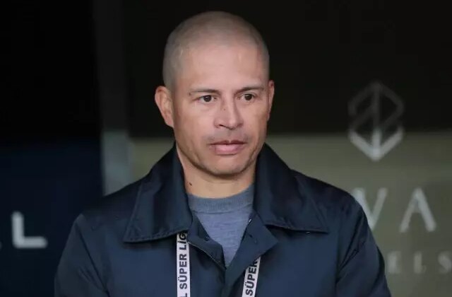 Alex de Souza imzayı attı! İşte yeni takımı